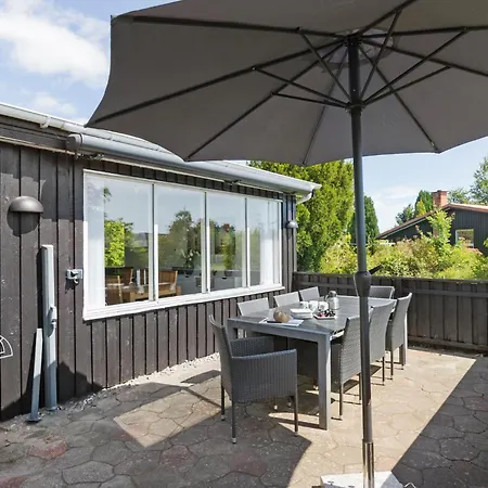 Nice Home In Grenaa With Wifi Grenå