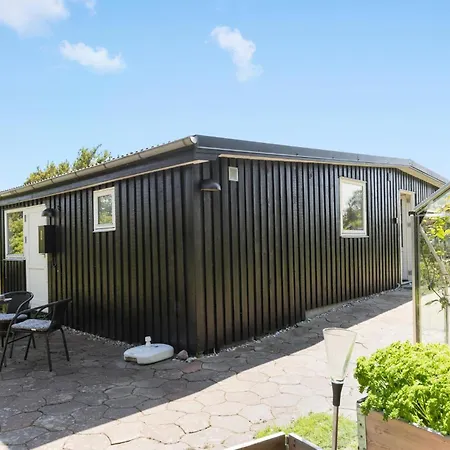 Nice Home In Grenaa With Wifi